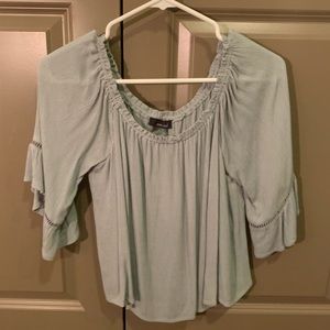 Wet seal off the should flowy shirt